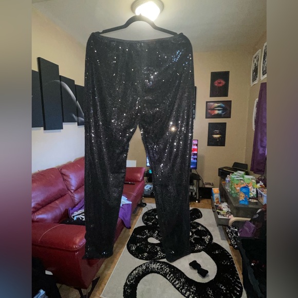 Black sequin pants. Short inseam. Sequins front and back. - Picture 2 of 6
